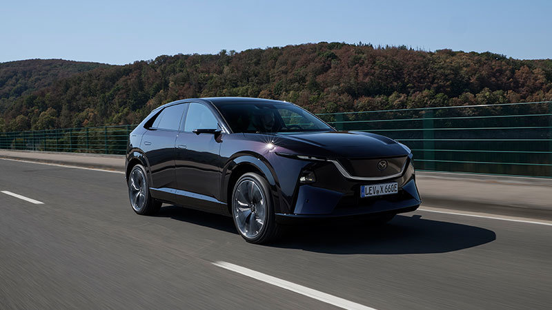 Mazda CX-6e – Premierenparty bei W+K Automobile in Kamen